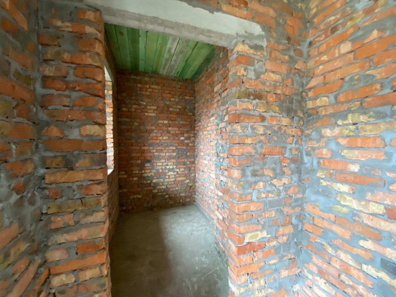 1839058755445767