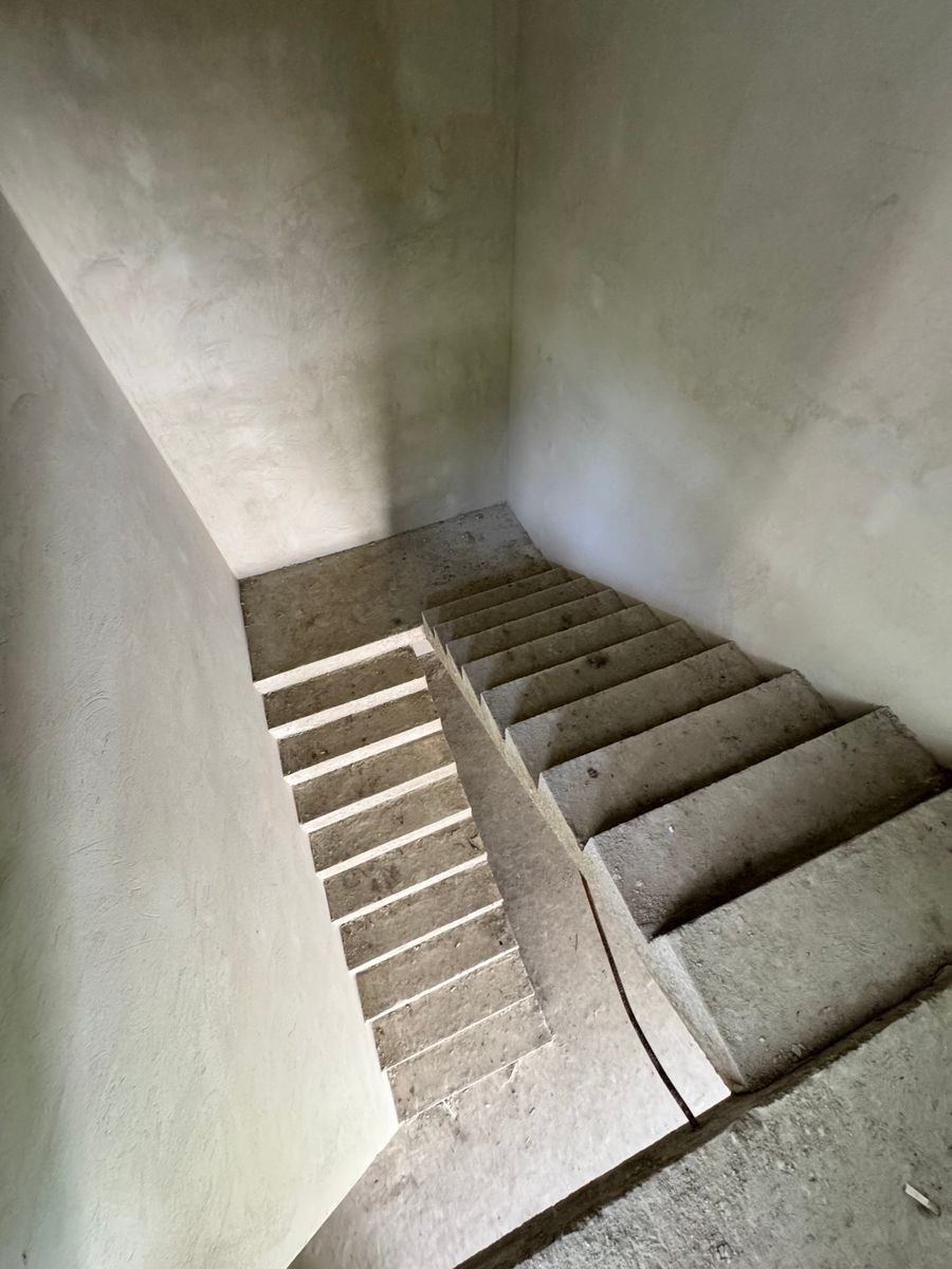 1833824394822768