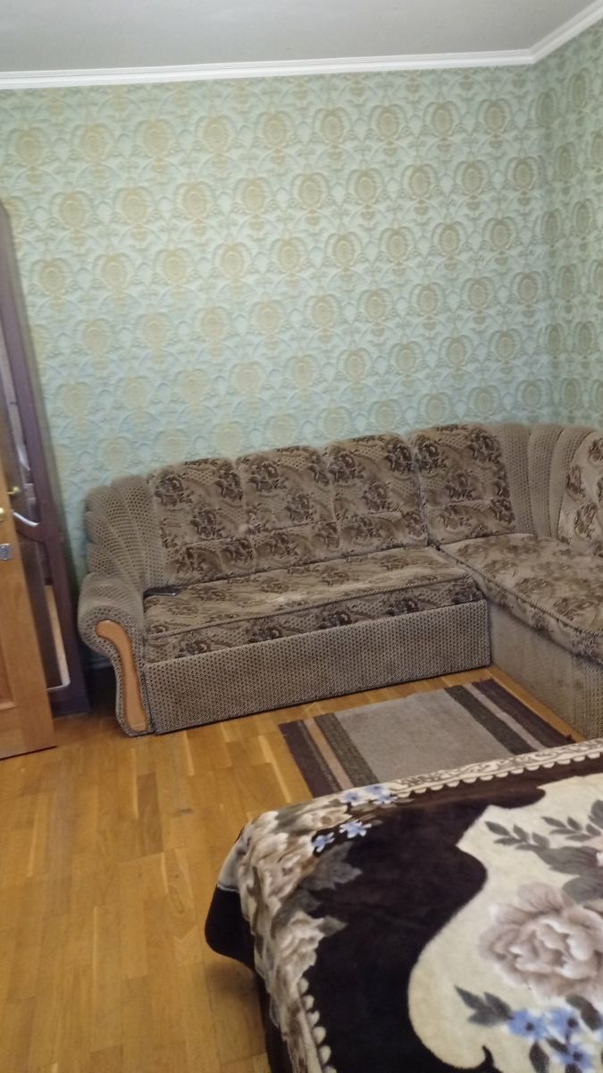 1833020101473077