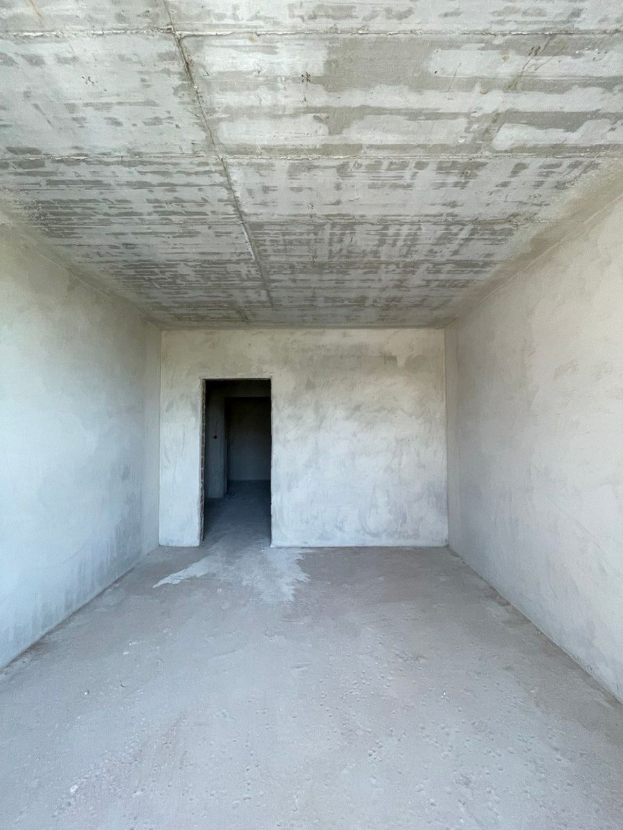 1837081983630077