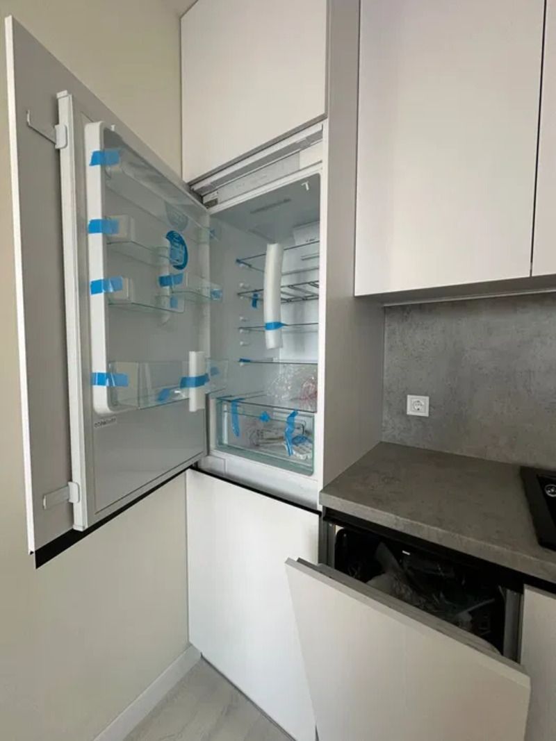 1837884630778772
