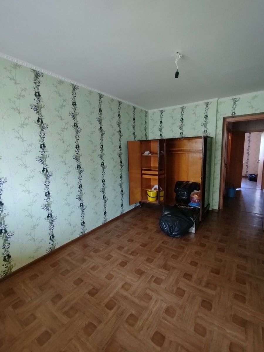 1838541621682772