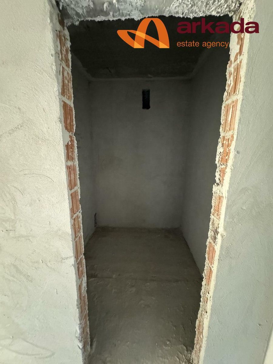 1838522308315773