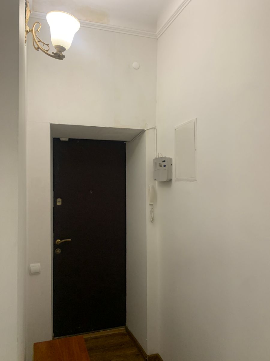 1832266677611774