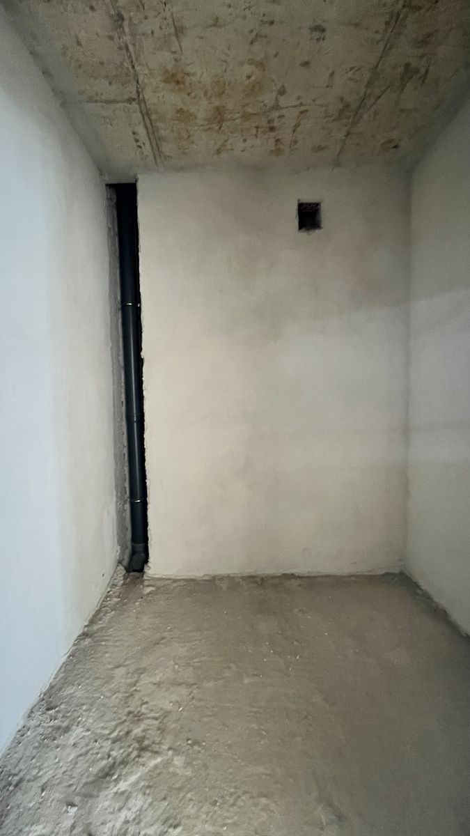 1835169983547774