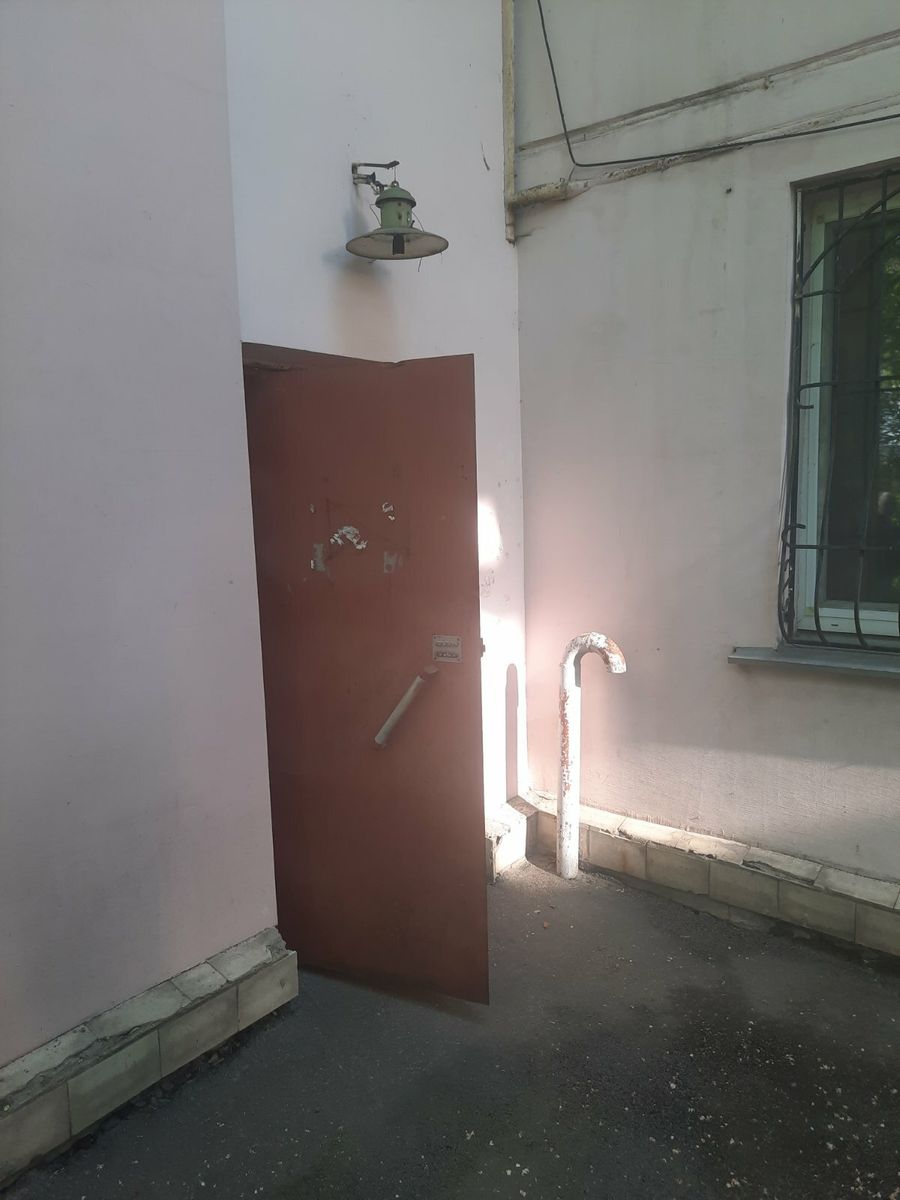 1832852251375775