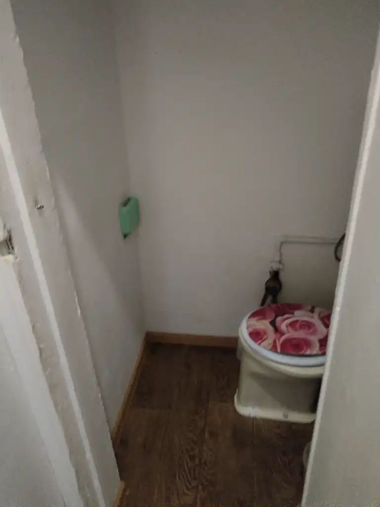 1833181946294775