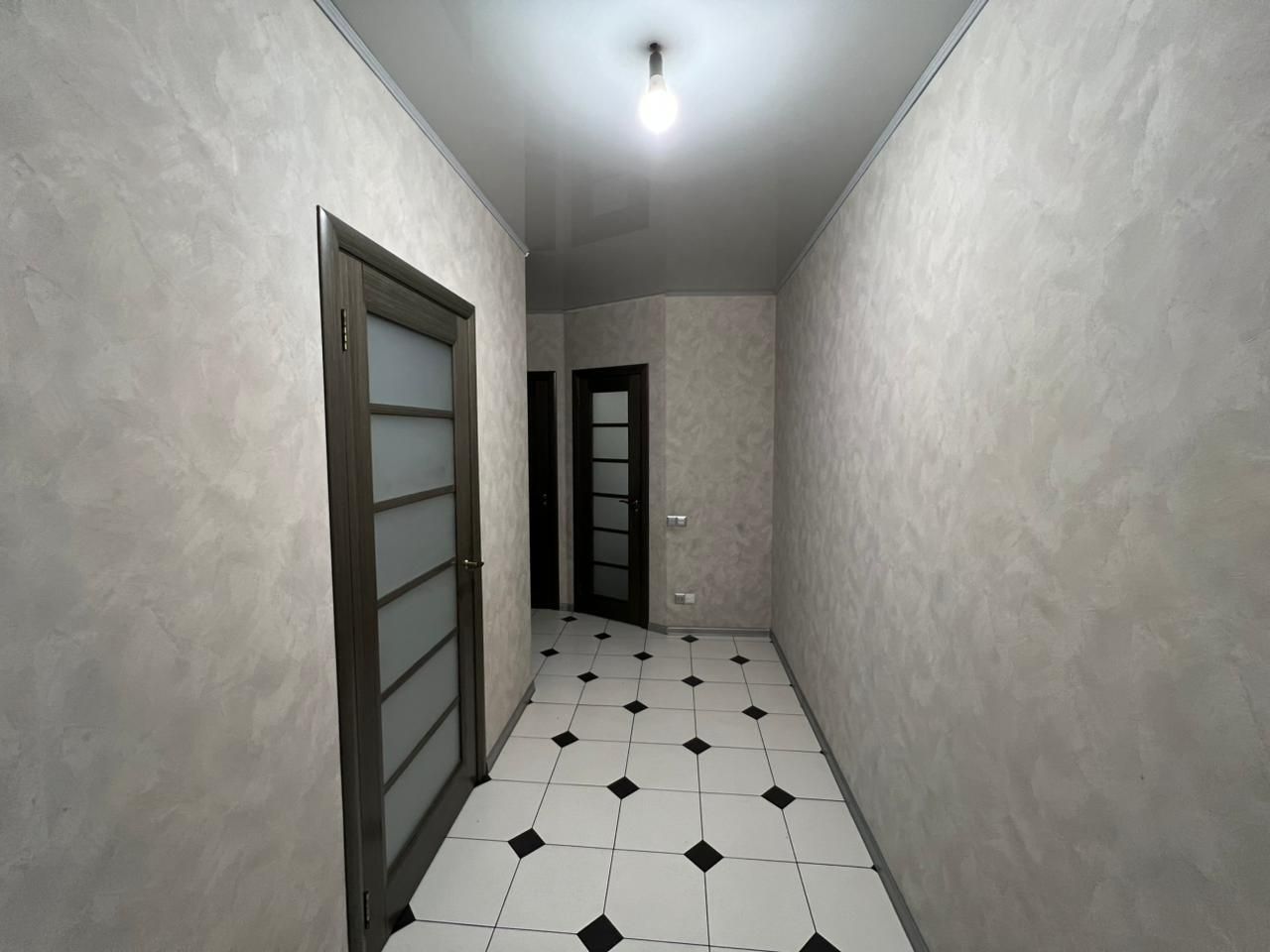 1839078637812776