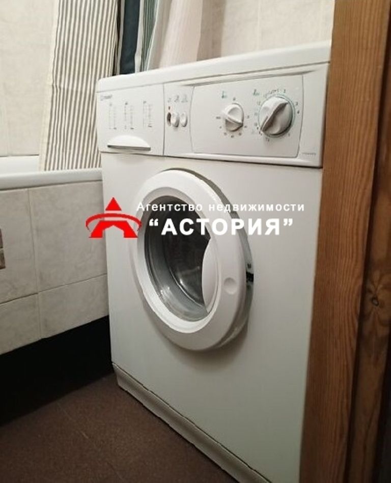1832629599040777