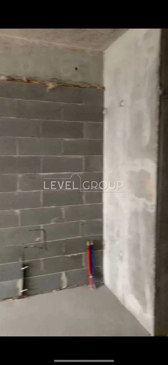 1833275845156777