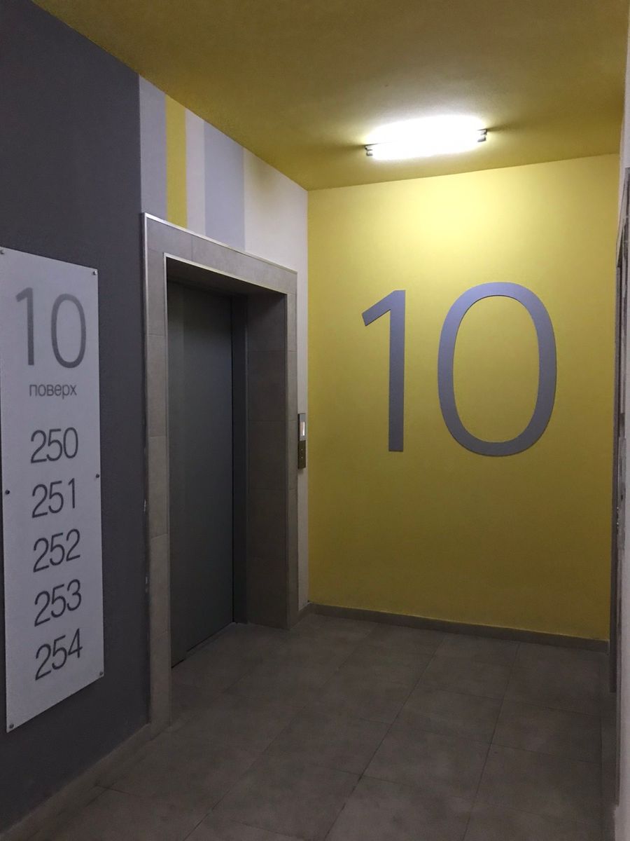 1841860402079778