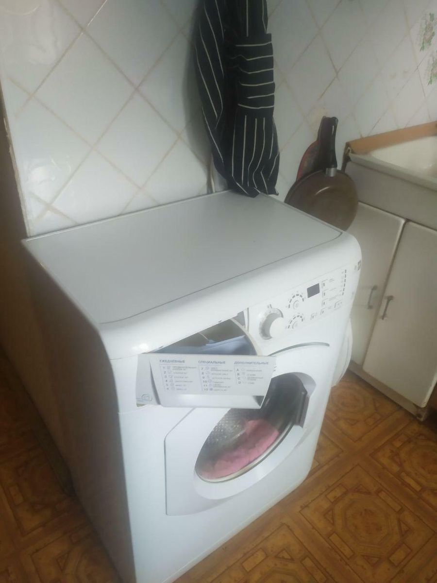 1837547936672779