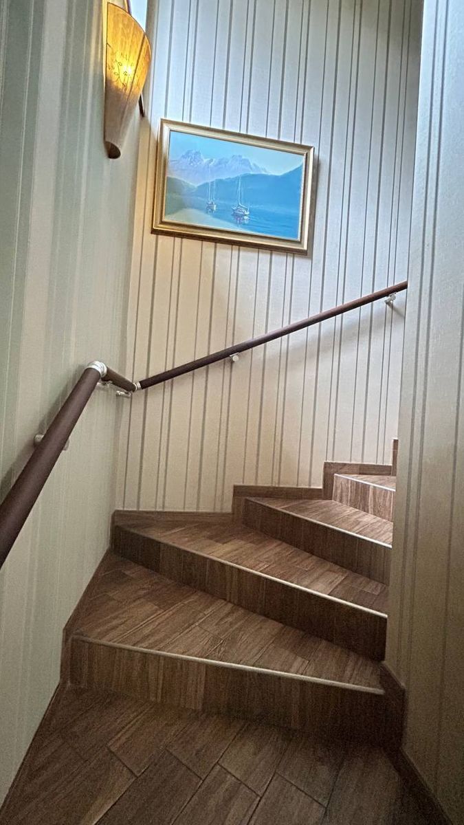 1839083737024779