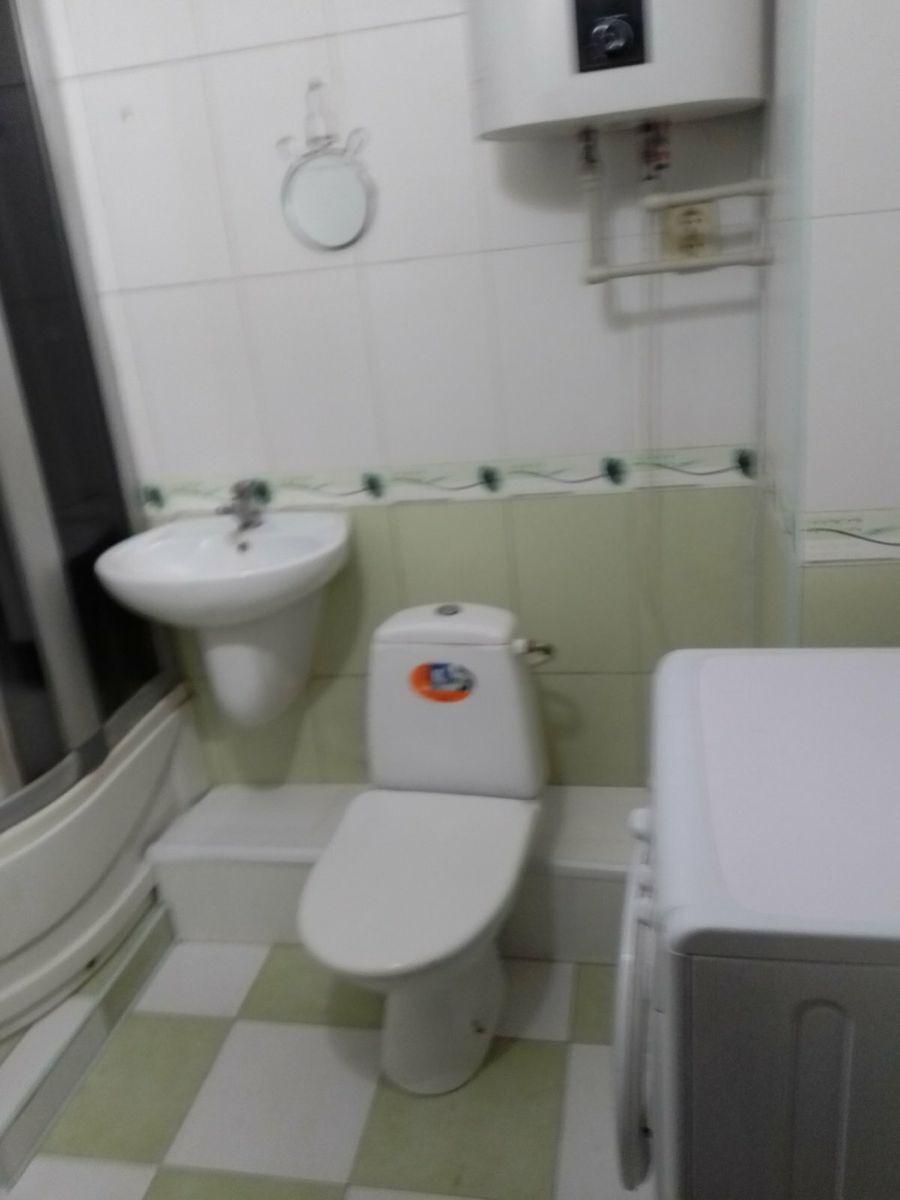 1831566816869078