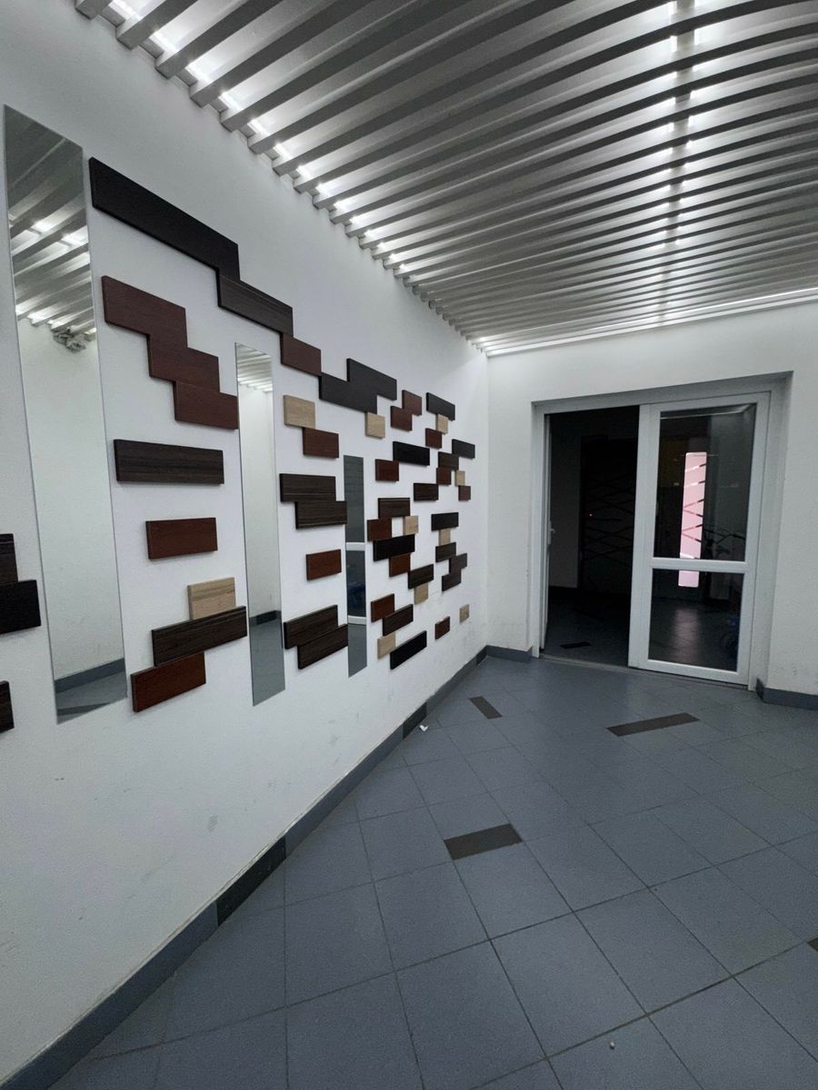 1833995976977780