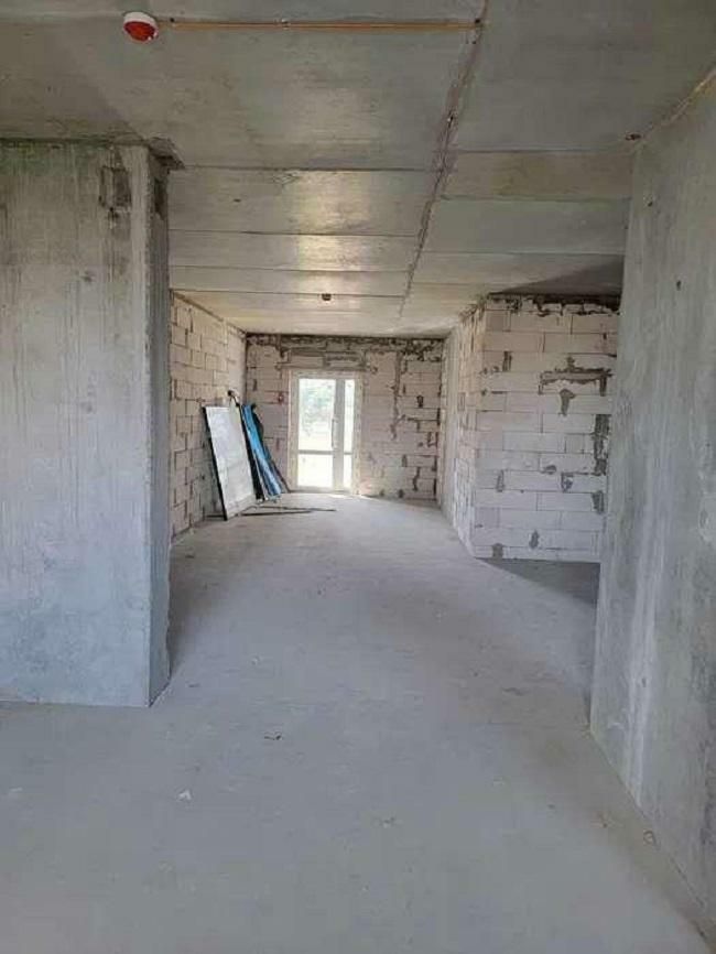 1835809793916781