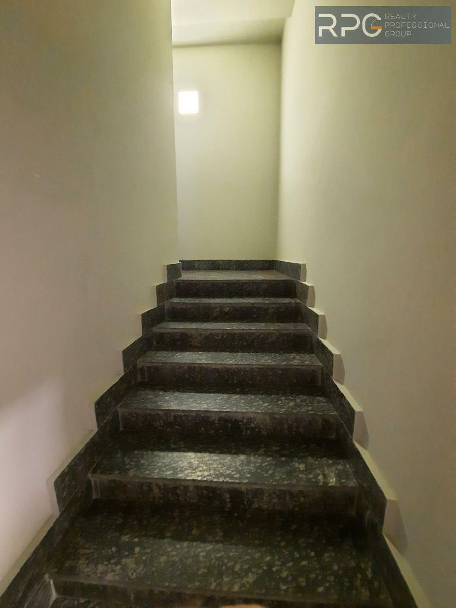1836623810387783