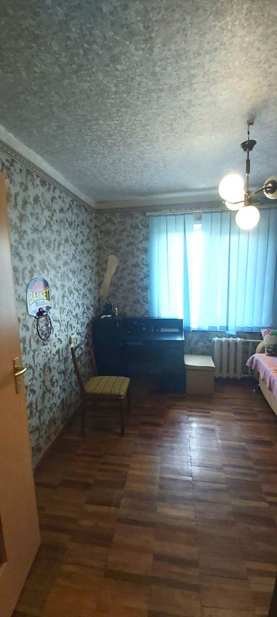 1833984019438785