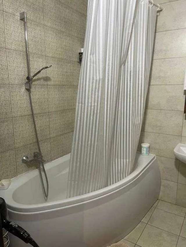 1837712883210786