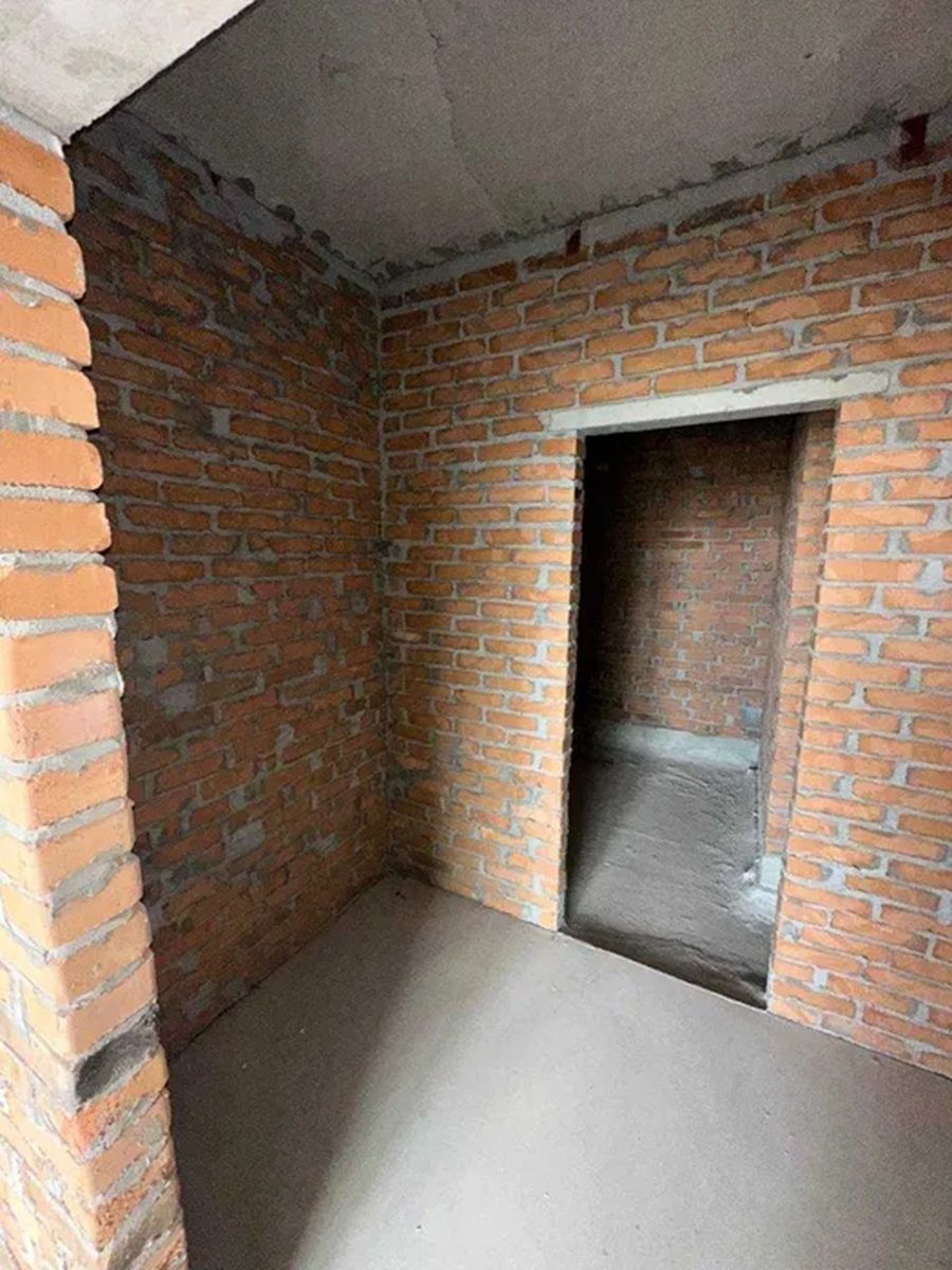 1831463686192079