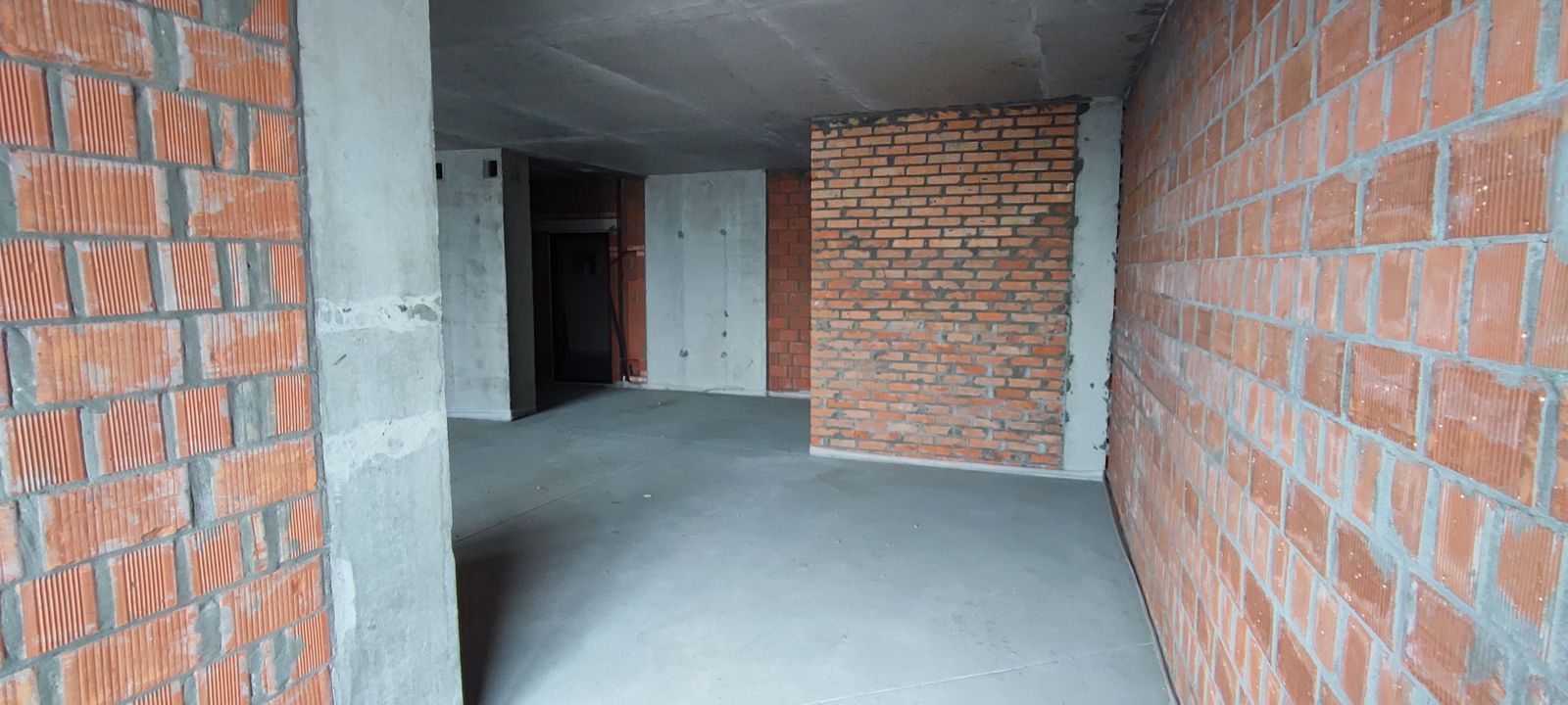 1836815299087079