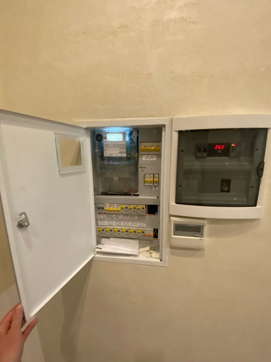 1839066542846079