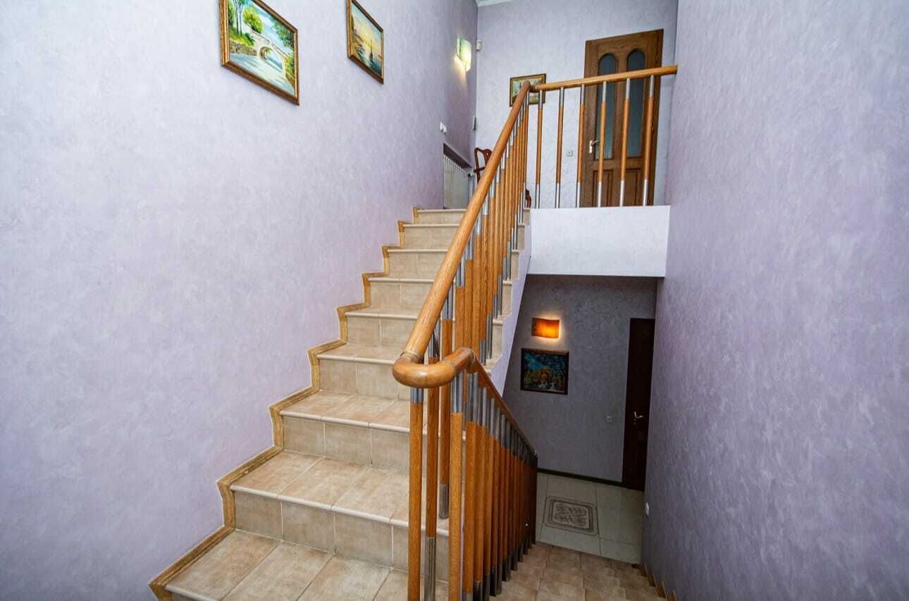 1837081072643790
