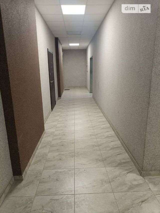 1831538497368791
