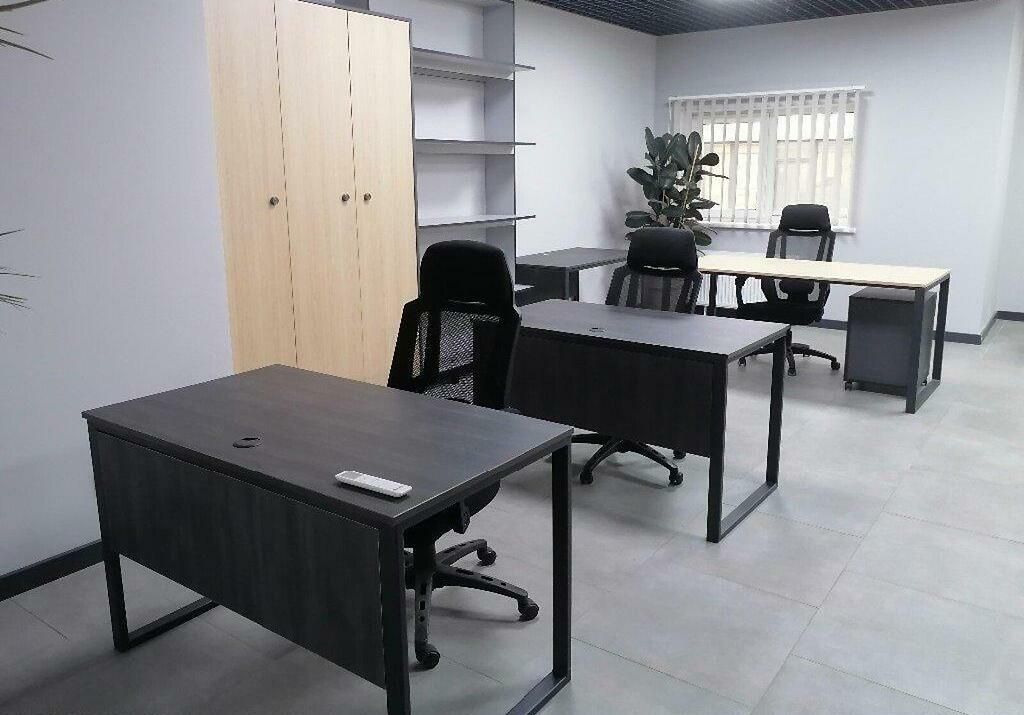 1835997742925793
