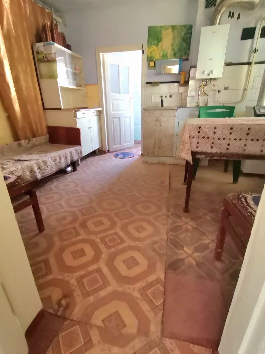 1836550024843793