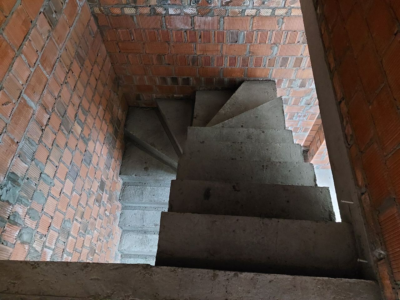 1835448864166795
