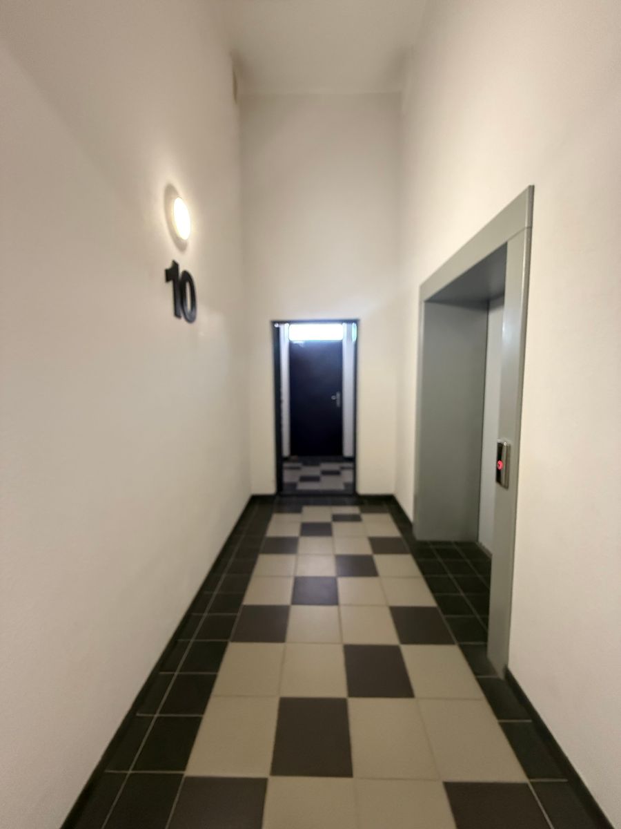 1839736212710795
