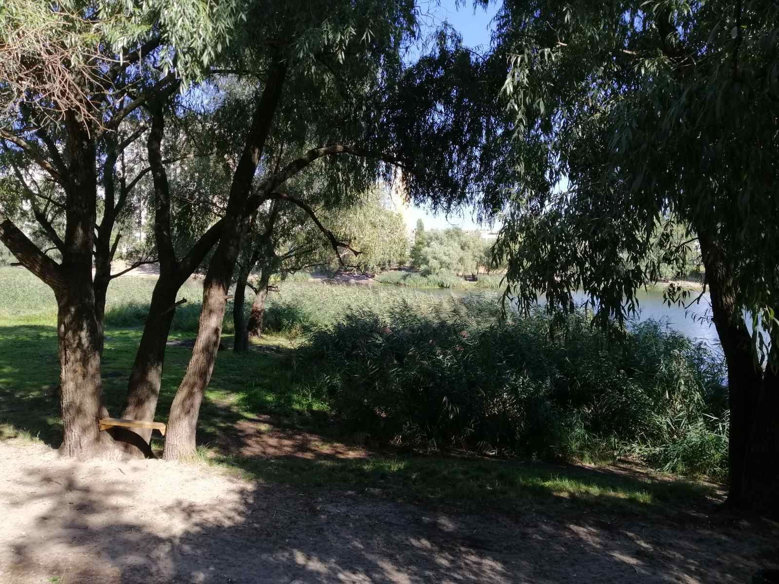1836807742614796