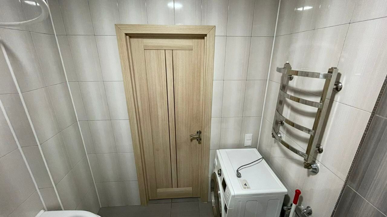 1833996626222799