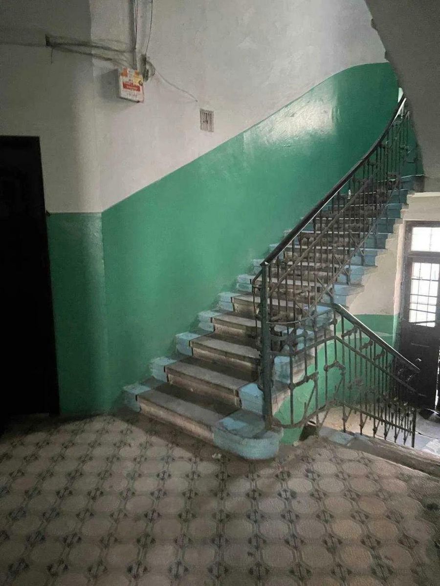 1834528481149799