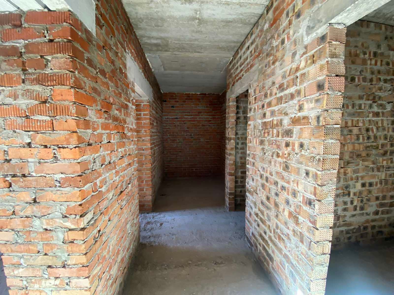 1817602281688008