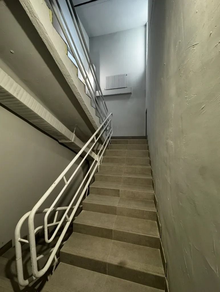1837892400082008