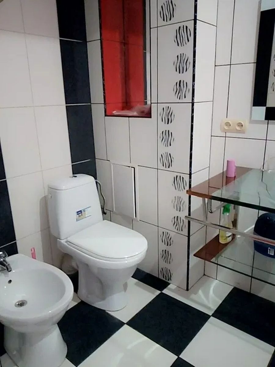 1835186336125080