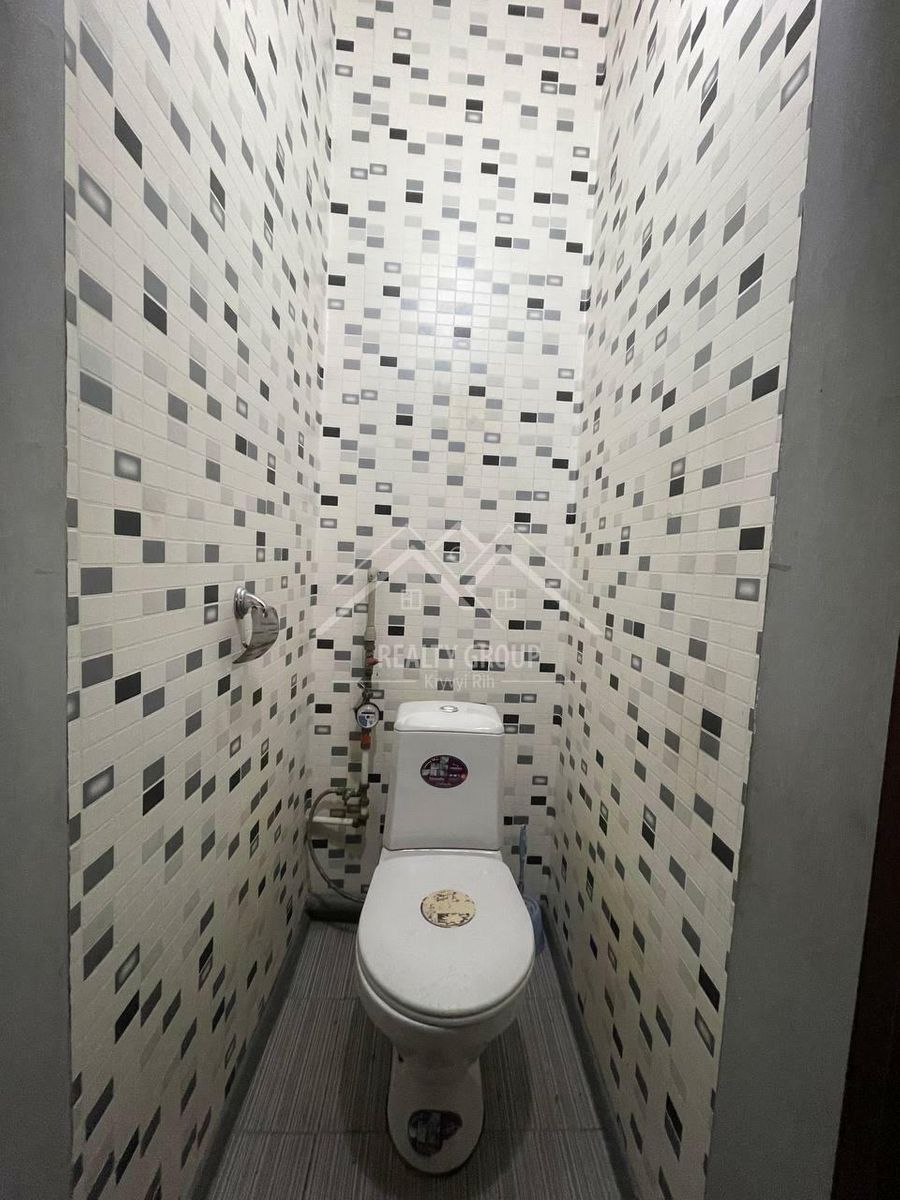1817978539383800