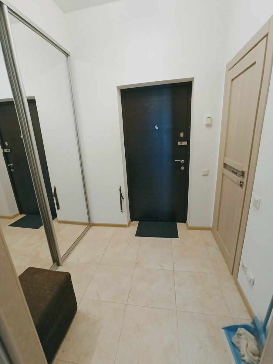 1760161495037801