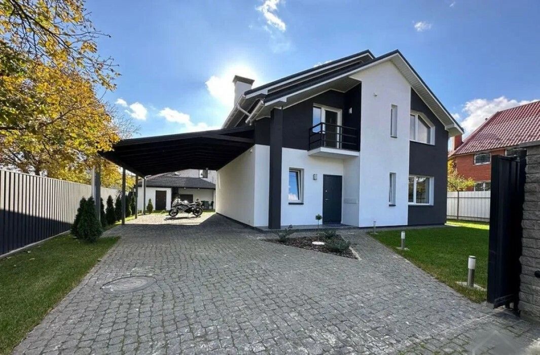 1818333993644801