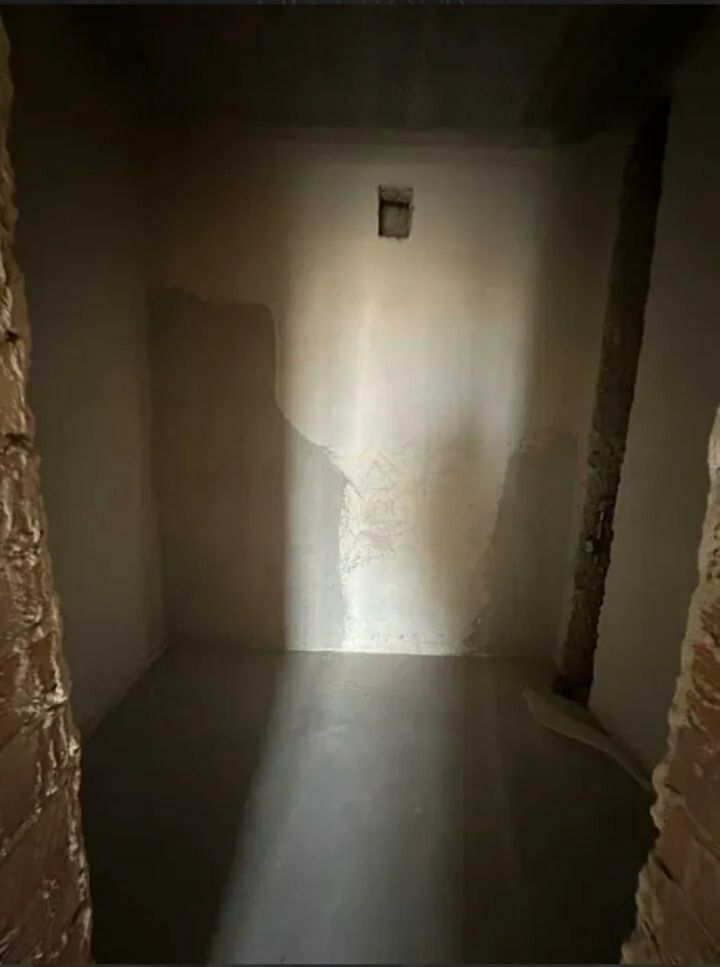 1834165562703801