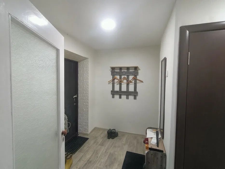 1837080704681801