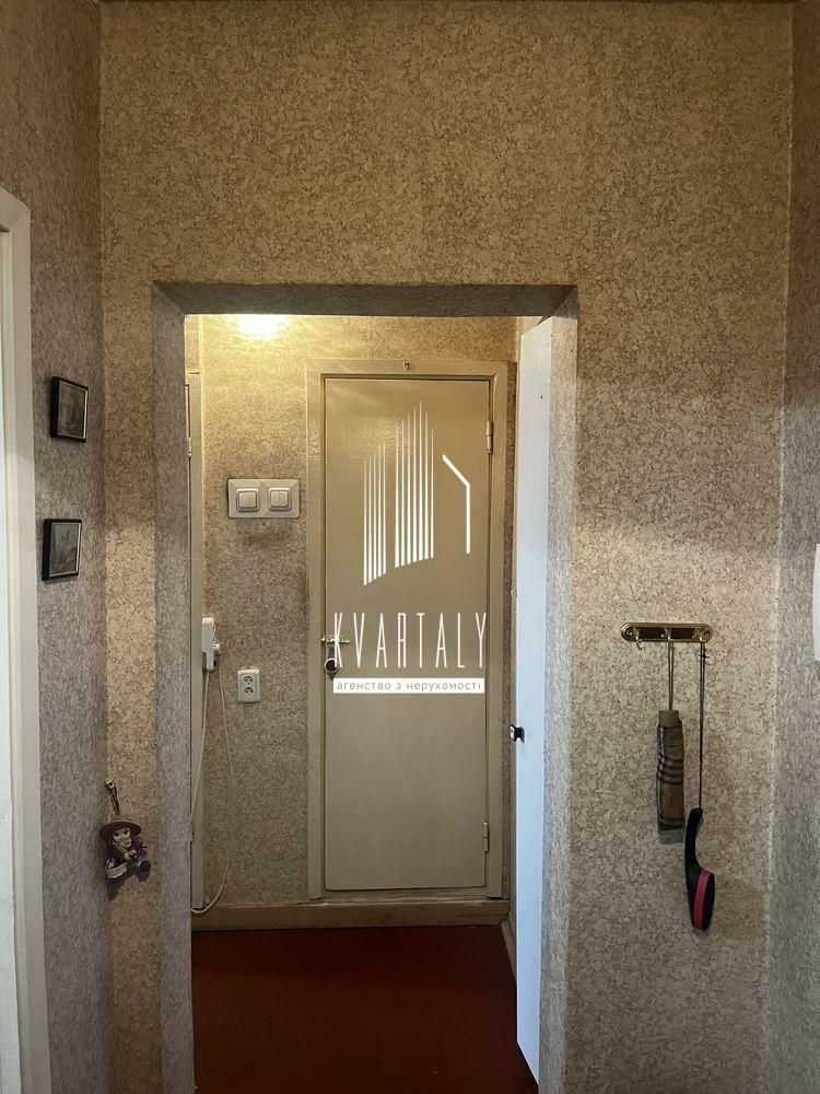 1835093195380802