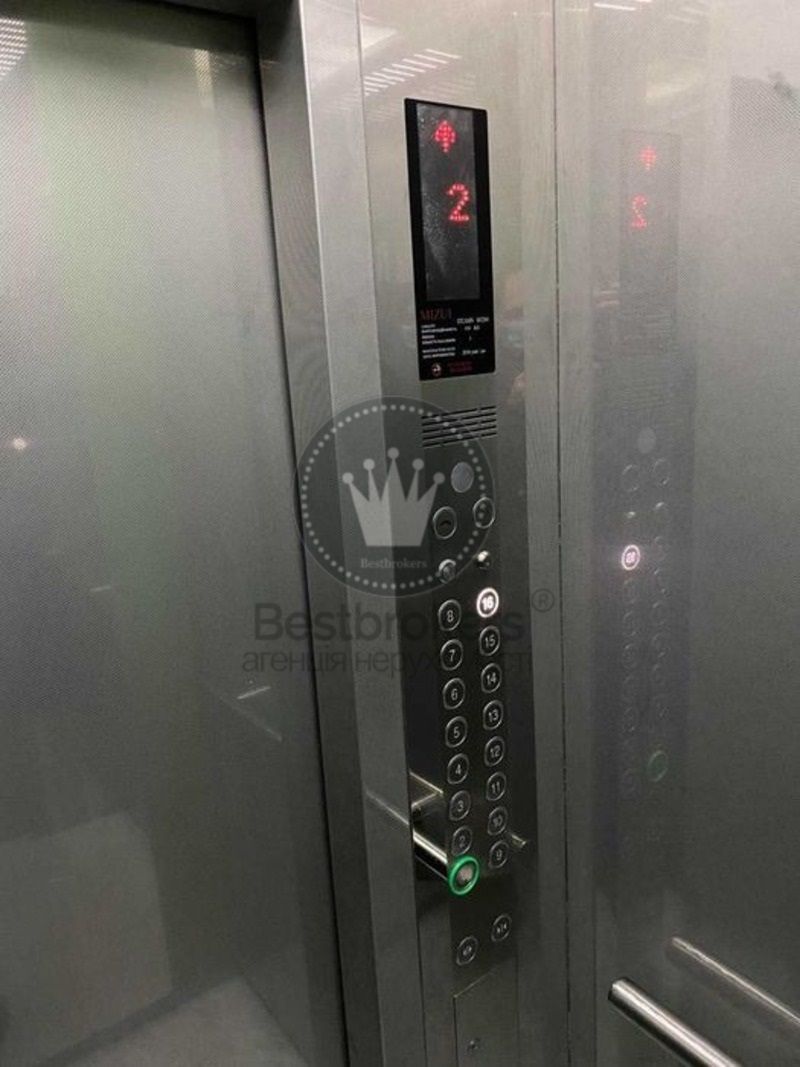 1835352052919802