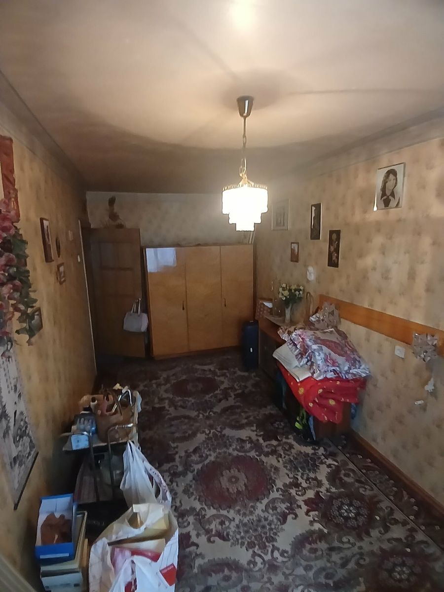 1834976219686803