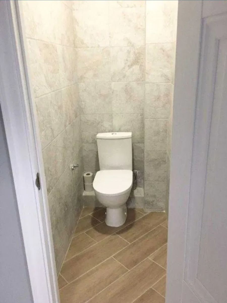 1761831403376804