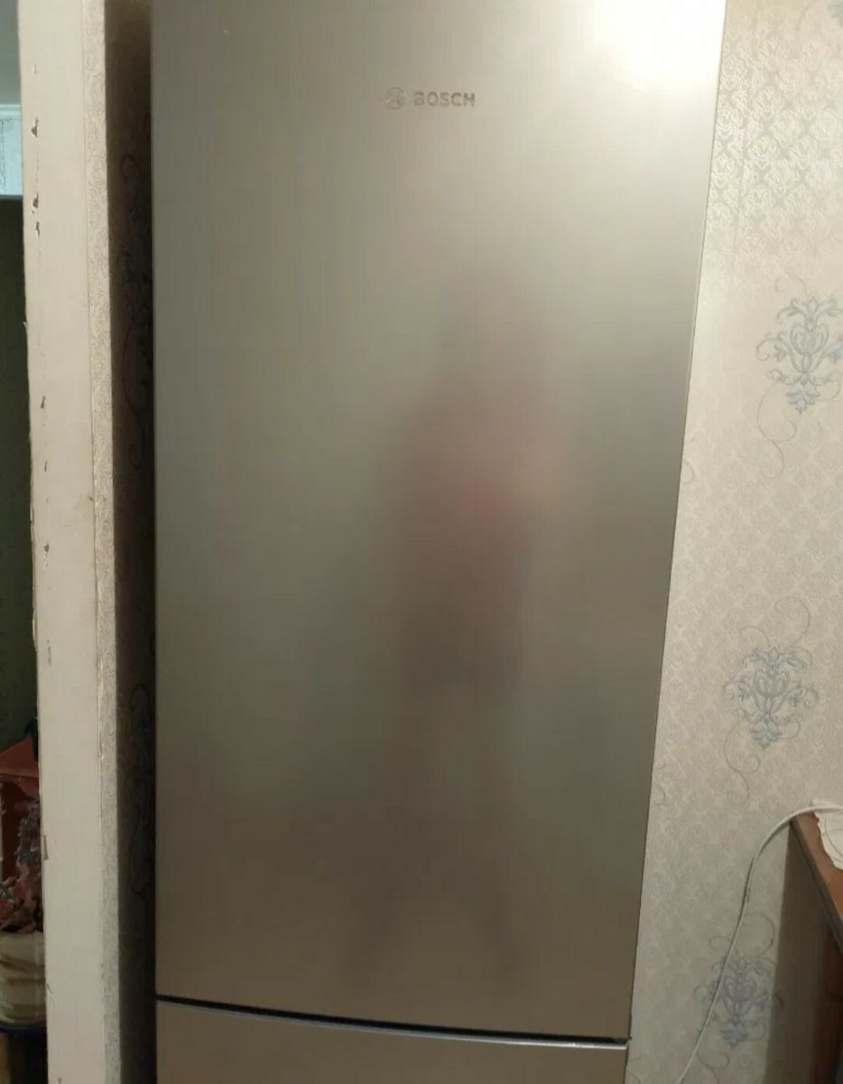 1832546924163804