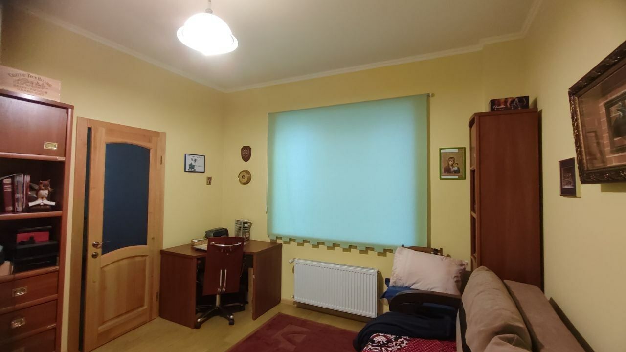 1836521679955804