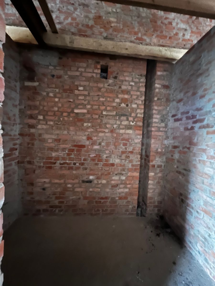 1813053356524806